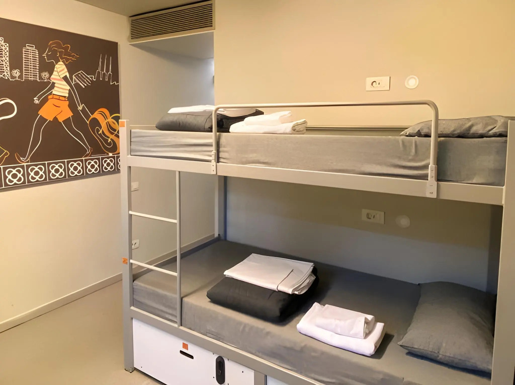 Barcelona Pere Tarrés Youth Hostel