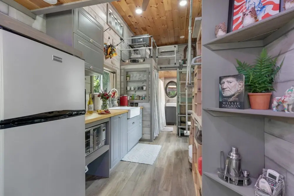 Stunning Modern Tiny Home W/grill