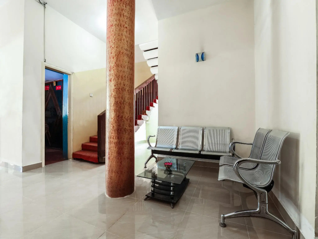OYO 12237 Luxury Villas
