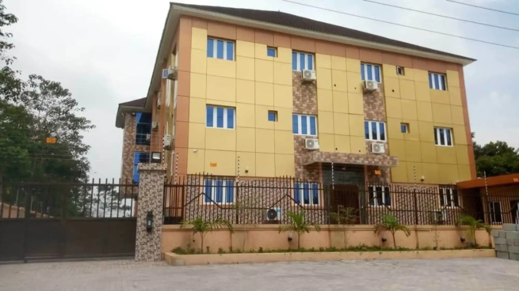Pameec Luxury Suites
