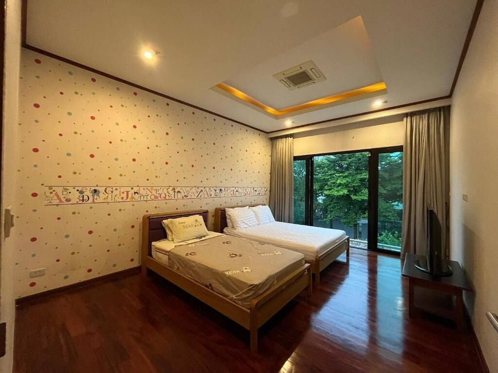 AP HOUSE