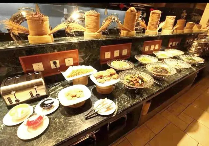 Hanting Hotel(South of Railway Station You'anmen B