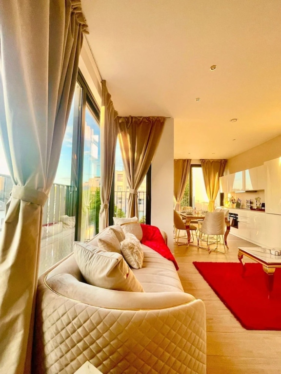 One Lux Stay Near Antwerp Central - 1 Bedroom