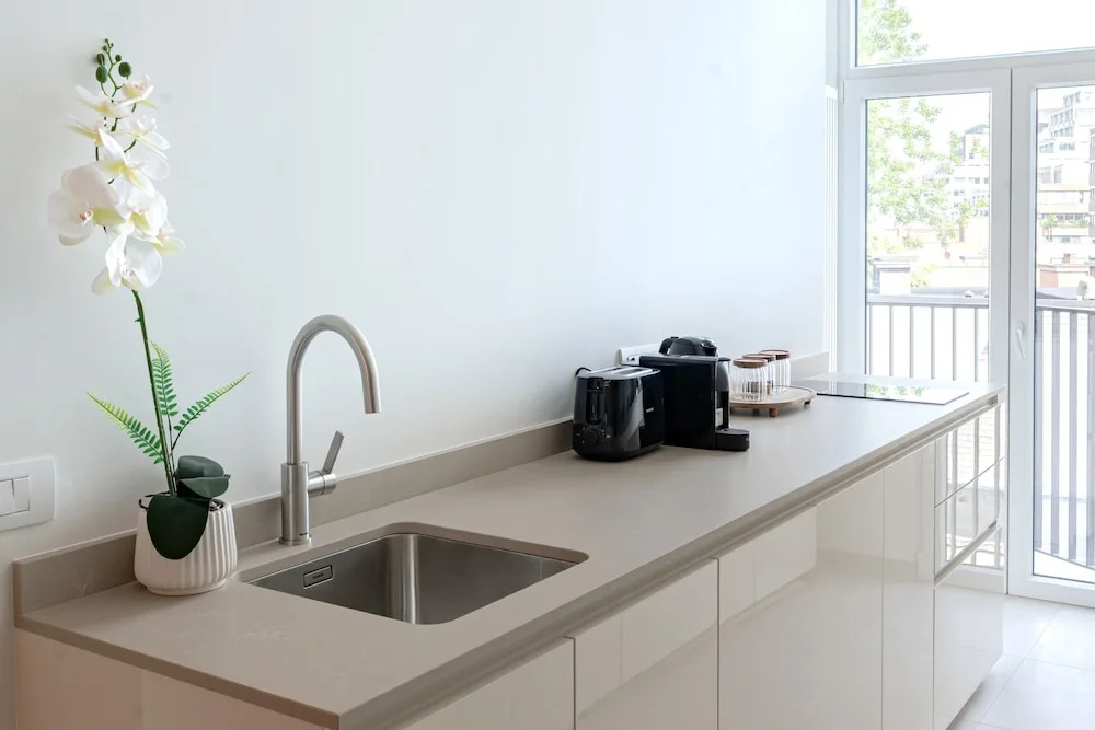 One Lux Stay 1br/ 1BA Antwerp Near Central Station