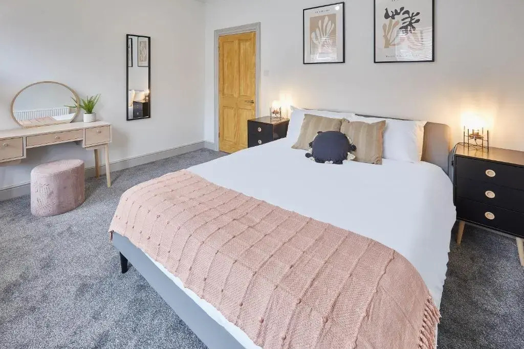Host & Stay - Clifton House