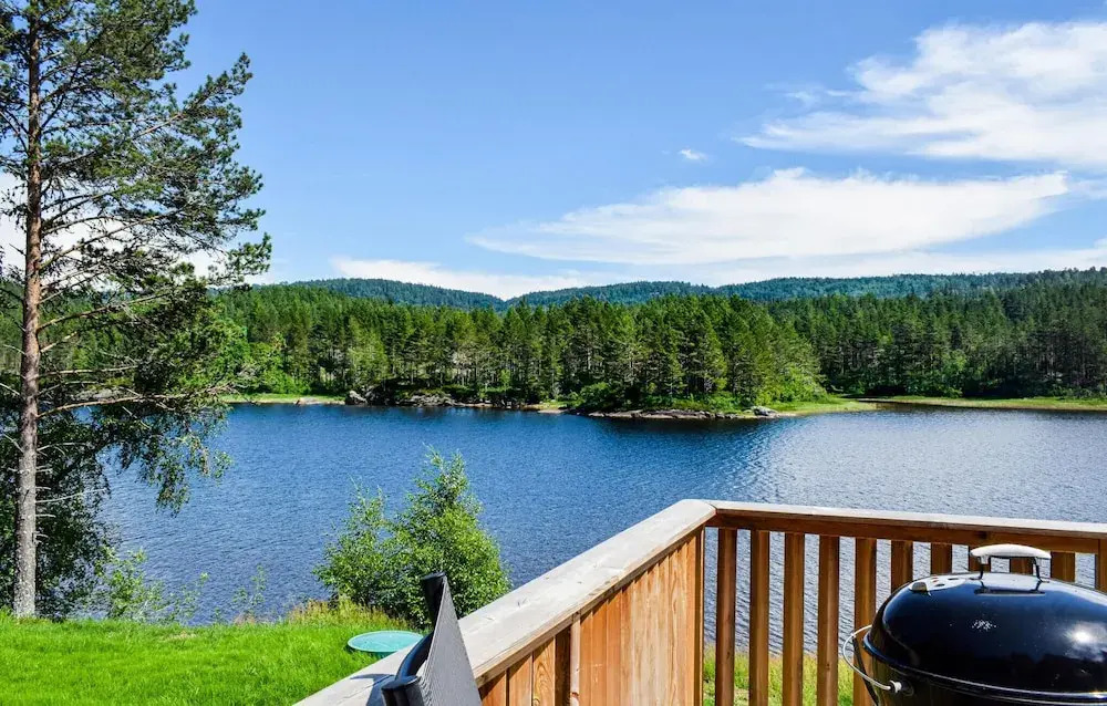 Beautiful Home in Hornnes With 2 Bedrooms and Wifi