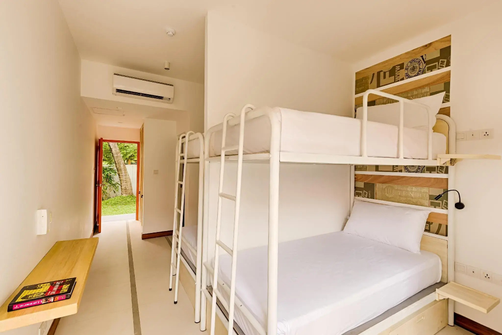 Hotel J, Unawatuna