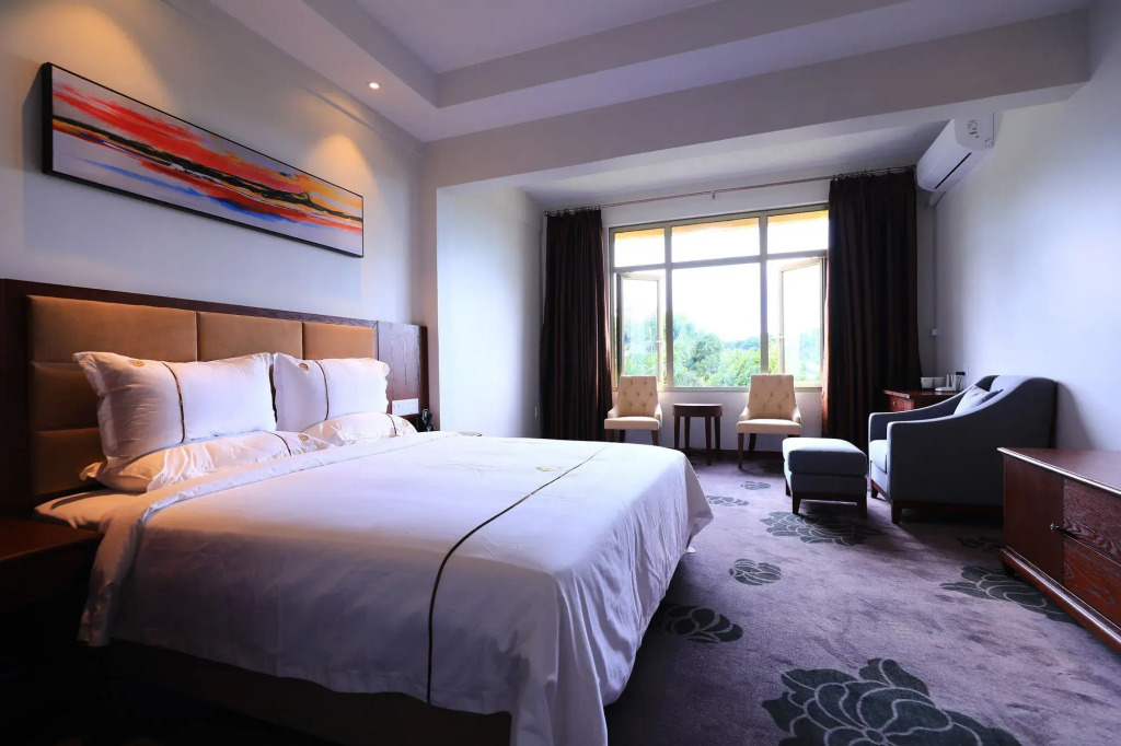 TF Seaside Hotel