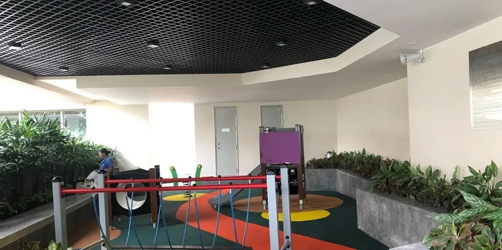 Super City Center - Free Pool Gym 8