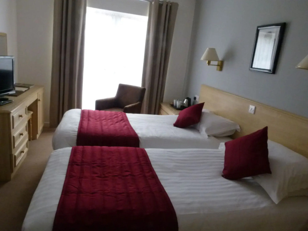 Beachcombers Hotel