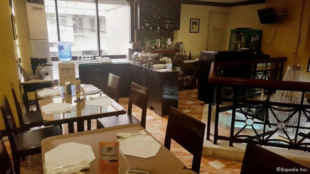 Lourdes Family Suites Makati powered by Cocotel