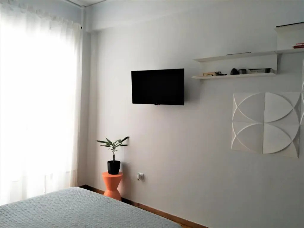 Athens Pangrati modern apt 10min to metro