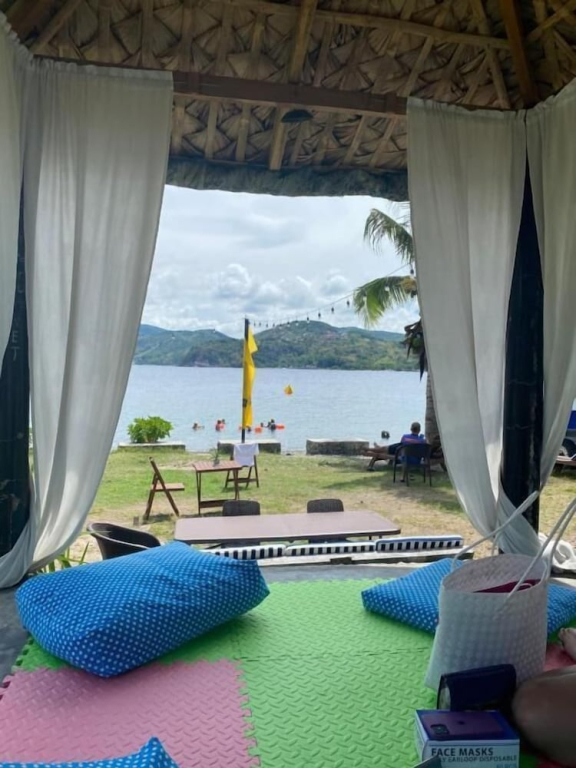 Saltitude Dive & Beach Resort