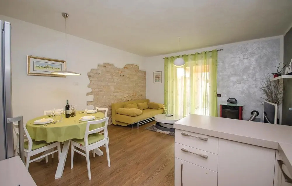 Amazing Home in Rovinj With Wifi and 2 Bedrooms
