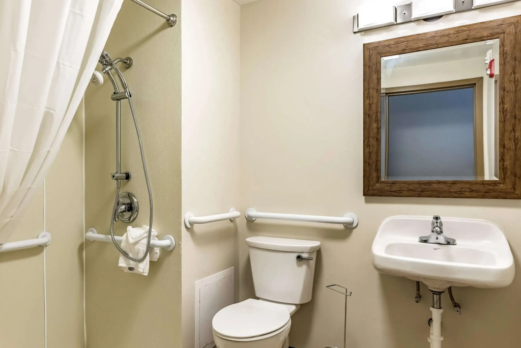 Red Lion Inn & Suites Bucyrus North