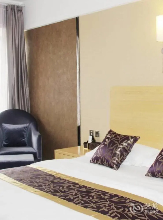 Xinyi Hotel