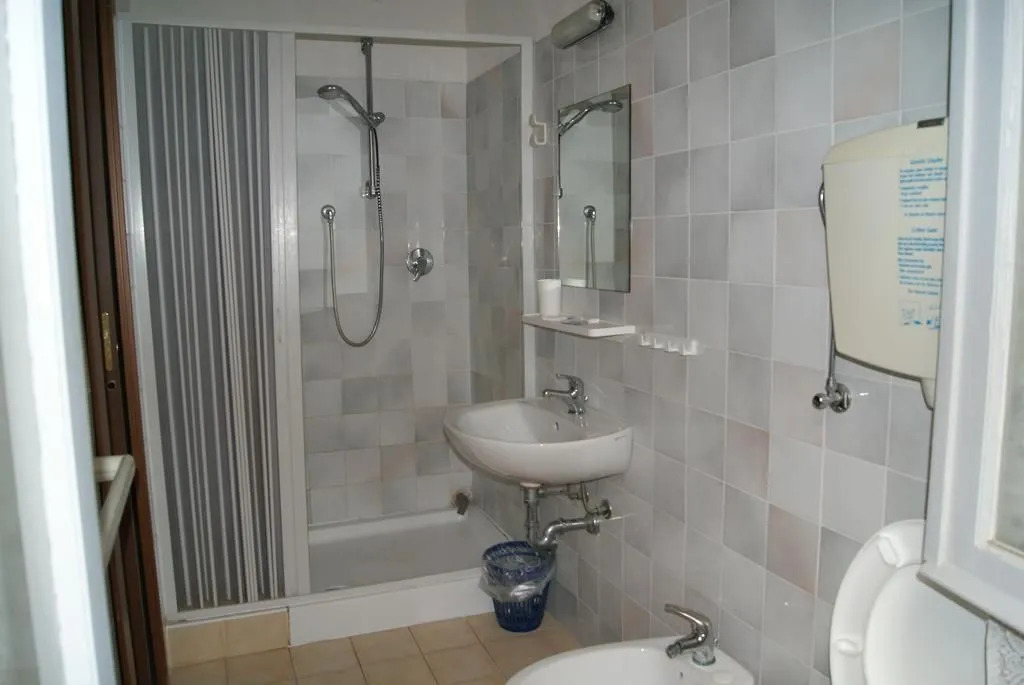 HOTEL VILLA ELISA