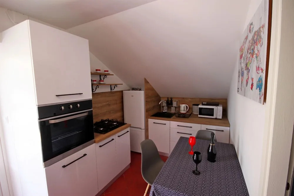 Apartment Located Directly on the Seaside, With Stunning Views and Seasight