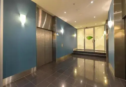 250e Apartments