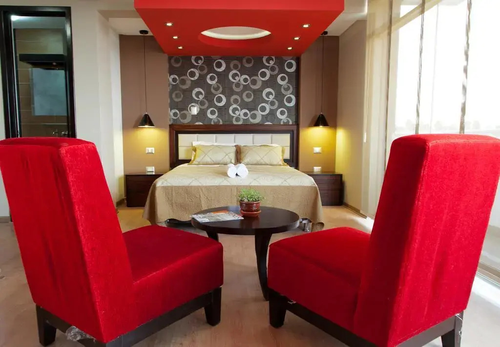 Plaza Sur Hotel & Suites