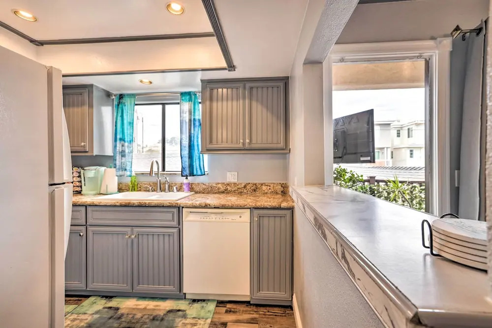 Pismo Beach Condo < Walk to Beach & Wineries!