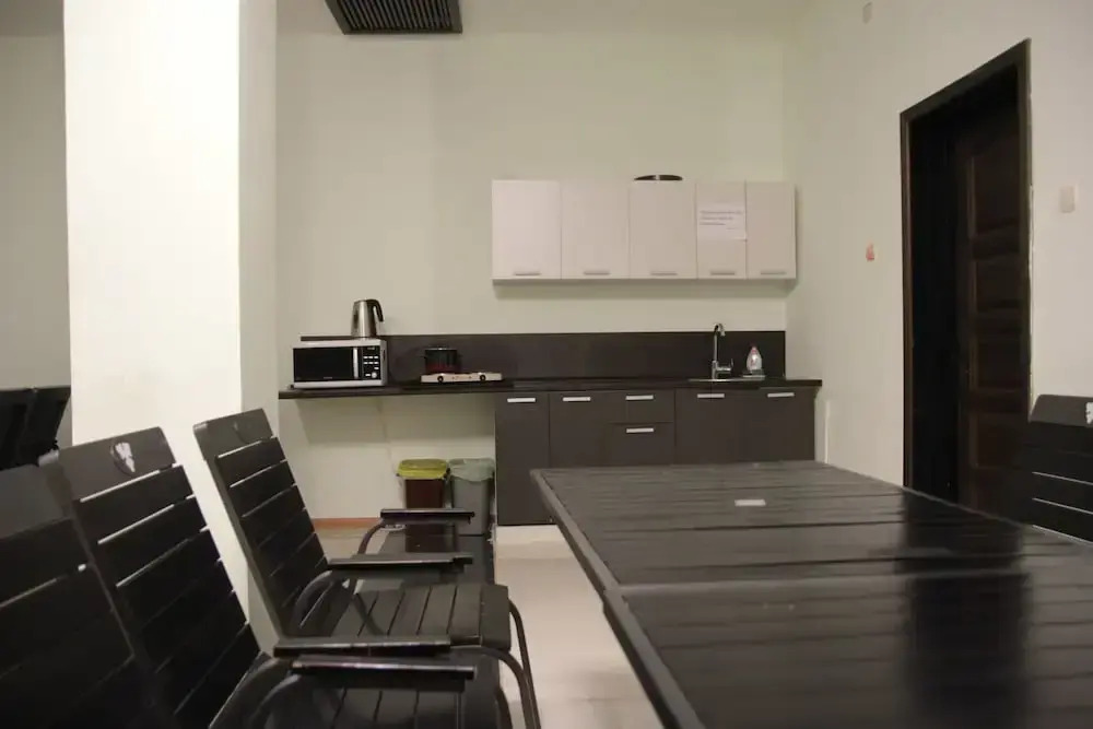 GreenWood Hostel