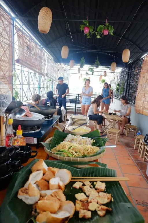 The Like Hostel & Cafe