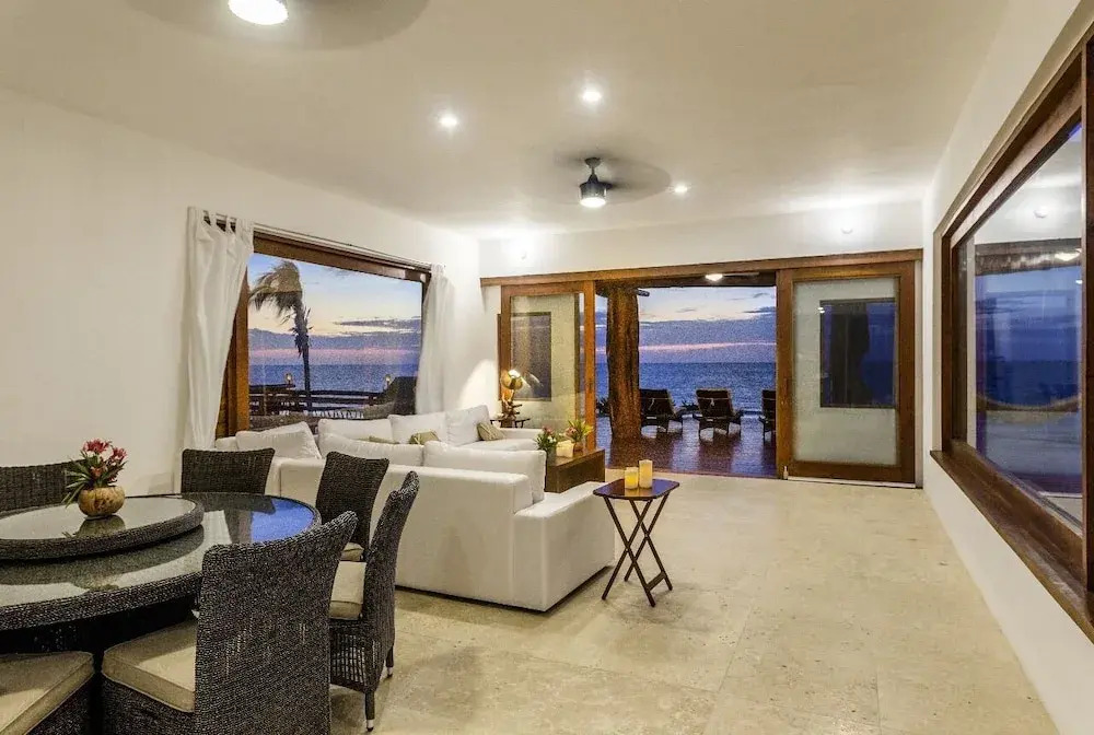 DK Luxury Ocean Front Villa