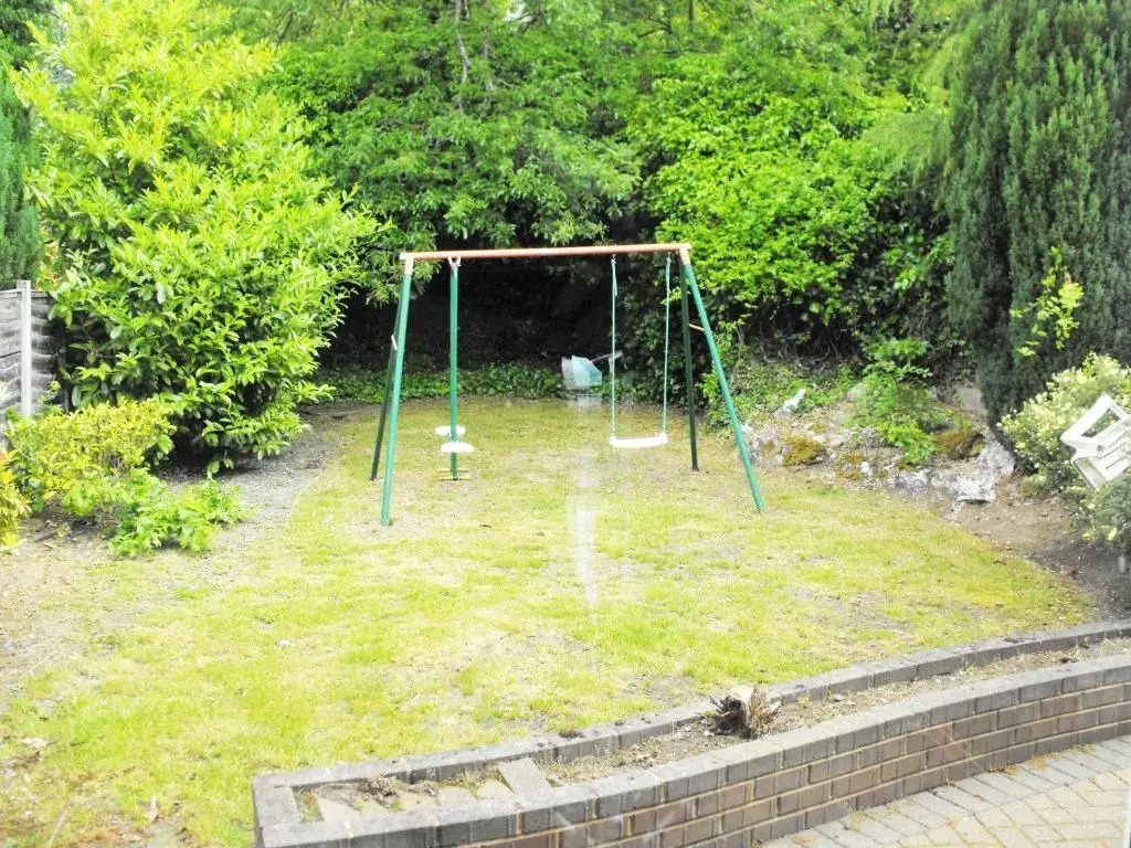 3-Bedroom Comfy Home in Solihull