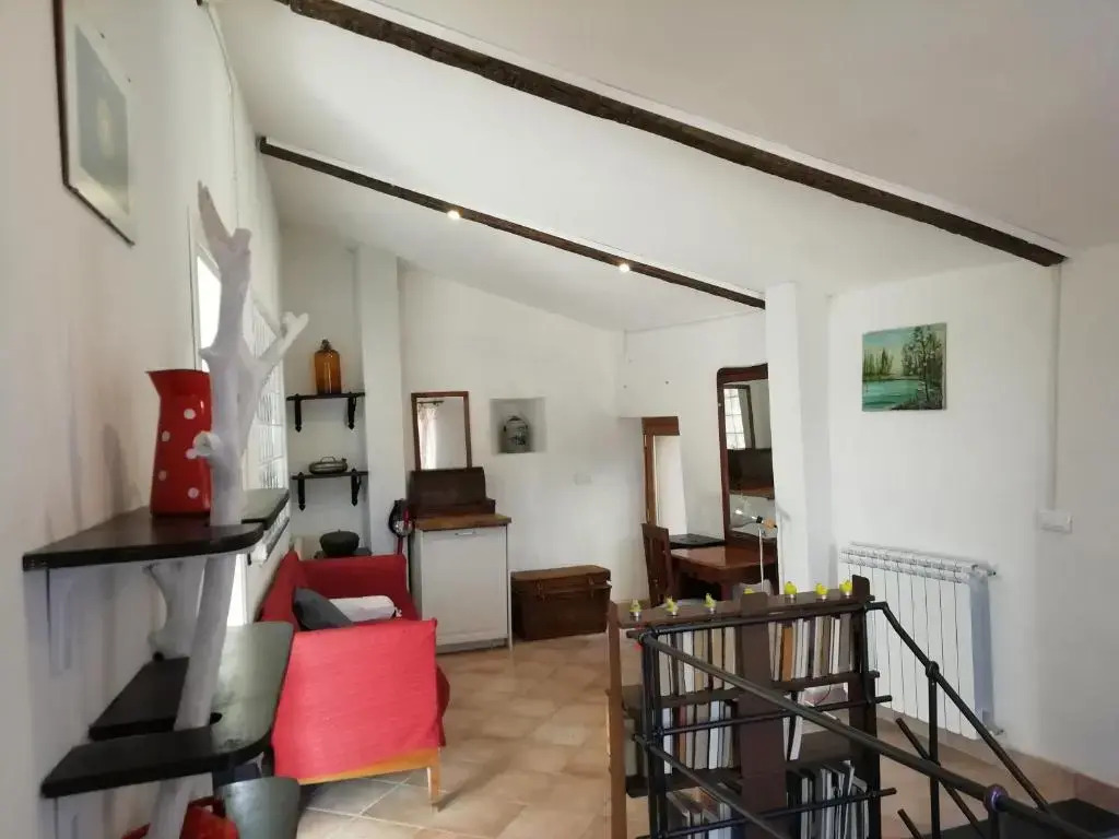 CASA LORENZO SULLE COLLINE DI LEVANTO e VICINO ALLE CINQUETERRE LT-0620