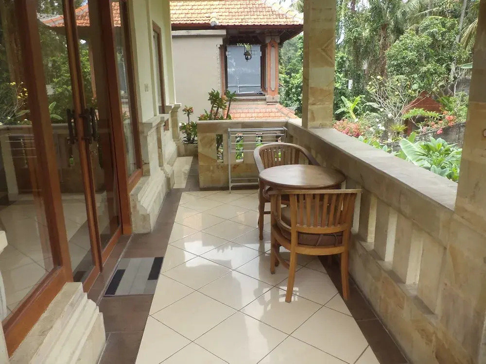 Merthayasa Bungalow 2