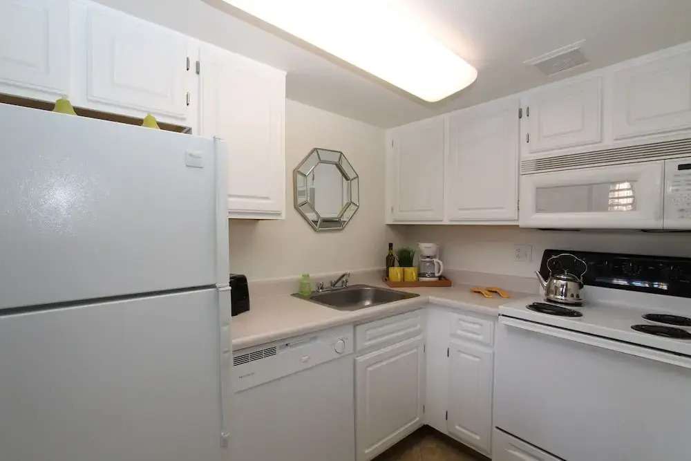 Park Suites at 236 - One Bedroom Apartment