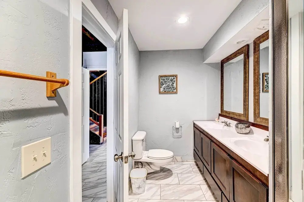 Pet-Friendly Grants Pass Home w/ Hot Tub
