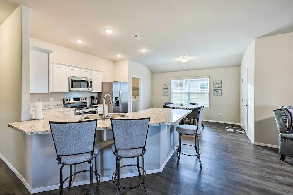 Siloam Springs Home, Close to Parks & Trails!
