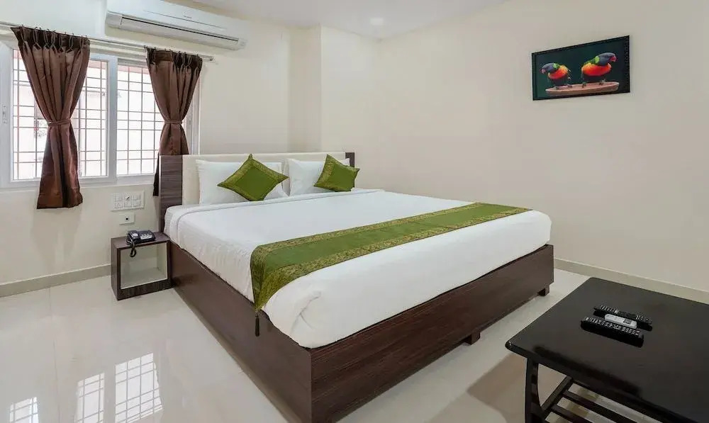 OYO Collection O Dabagardens Near RK Beach