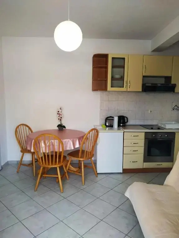 Ravkin Apartments