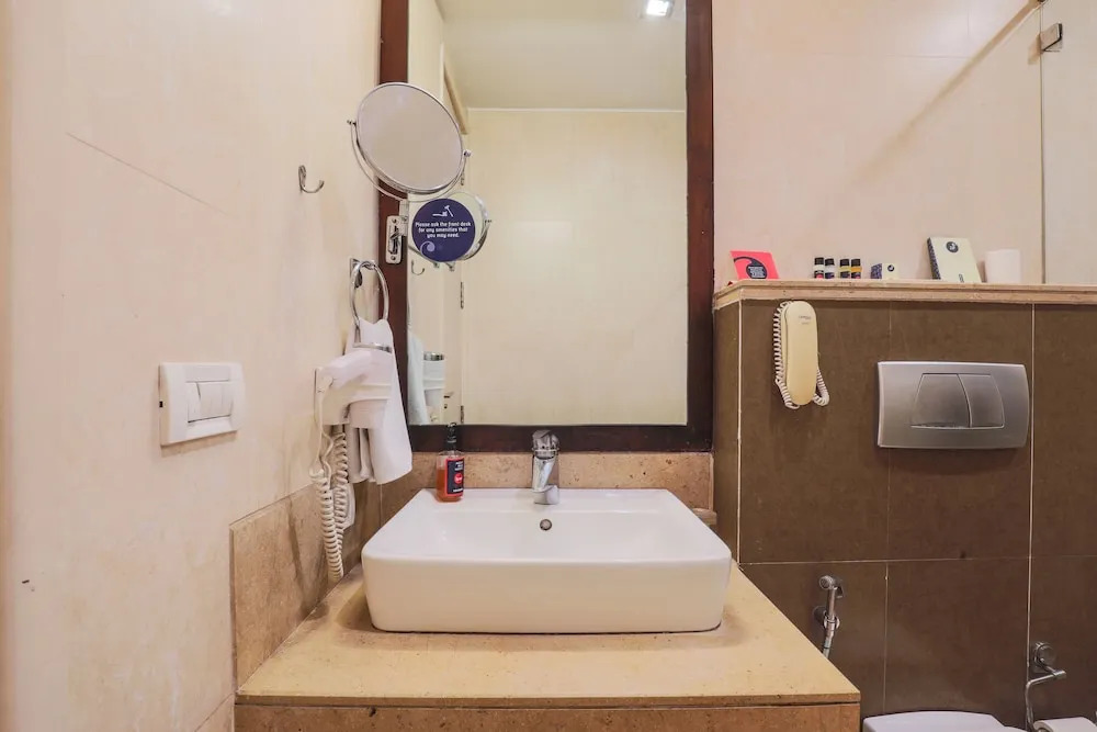 Hotel Blue Stone - Nehru Place