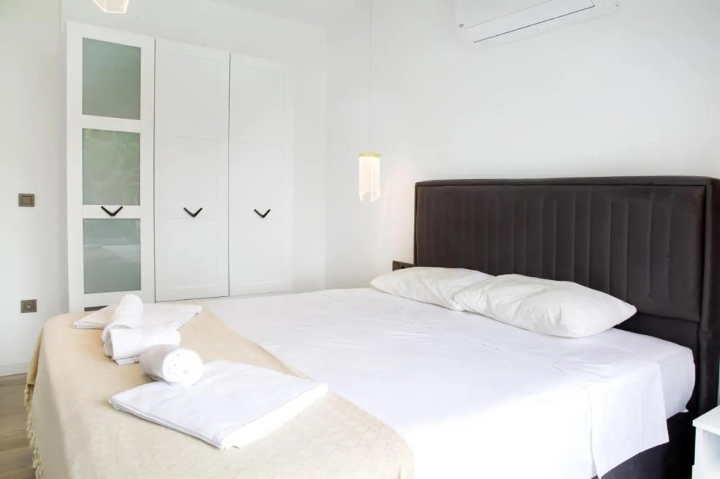 BD4108 Two Bedroomed Villa withPool inBodrumYalikavak
