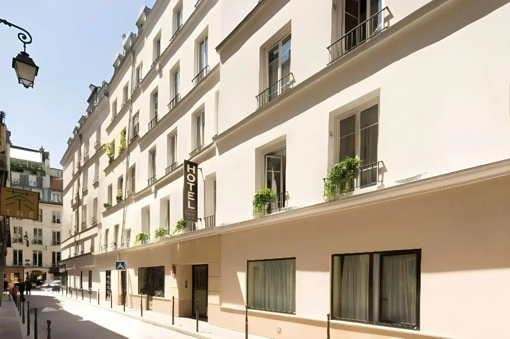 Lion dOr Paris Suites