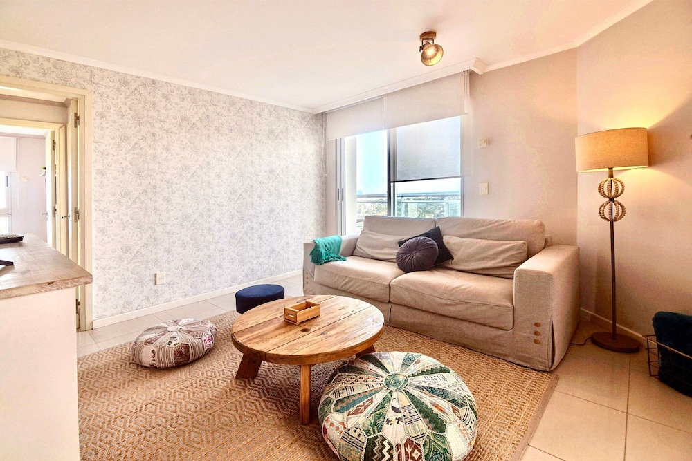 Oceana Suites Ocean Drive