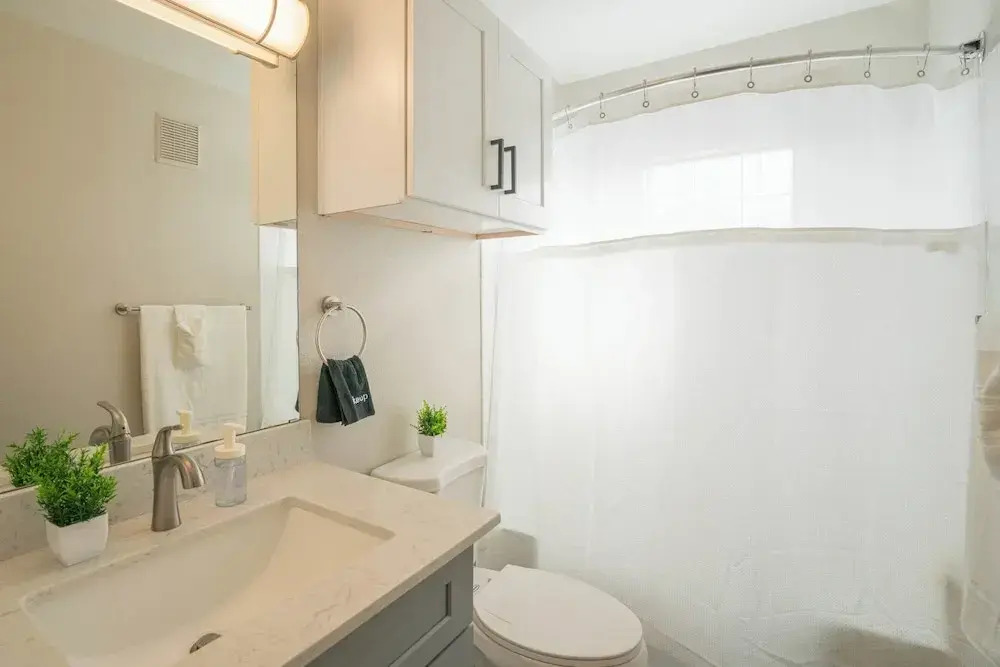 ROVE LIVING/KB - Lex on Central