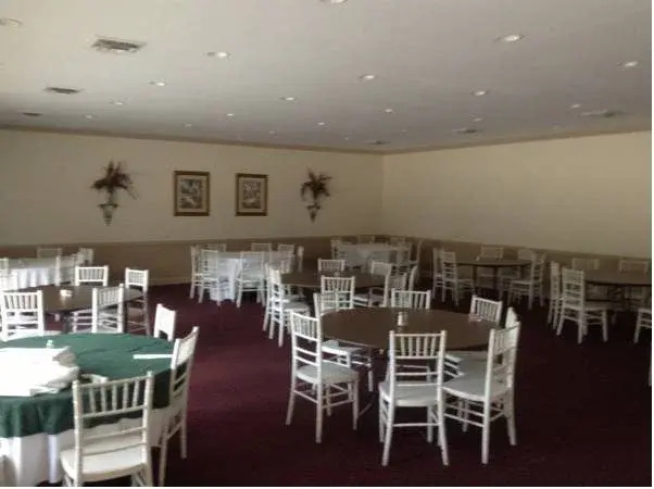 Winton Inn & Suites