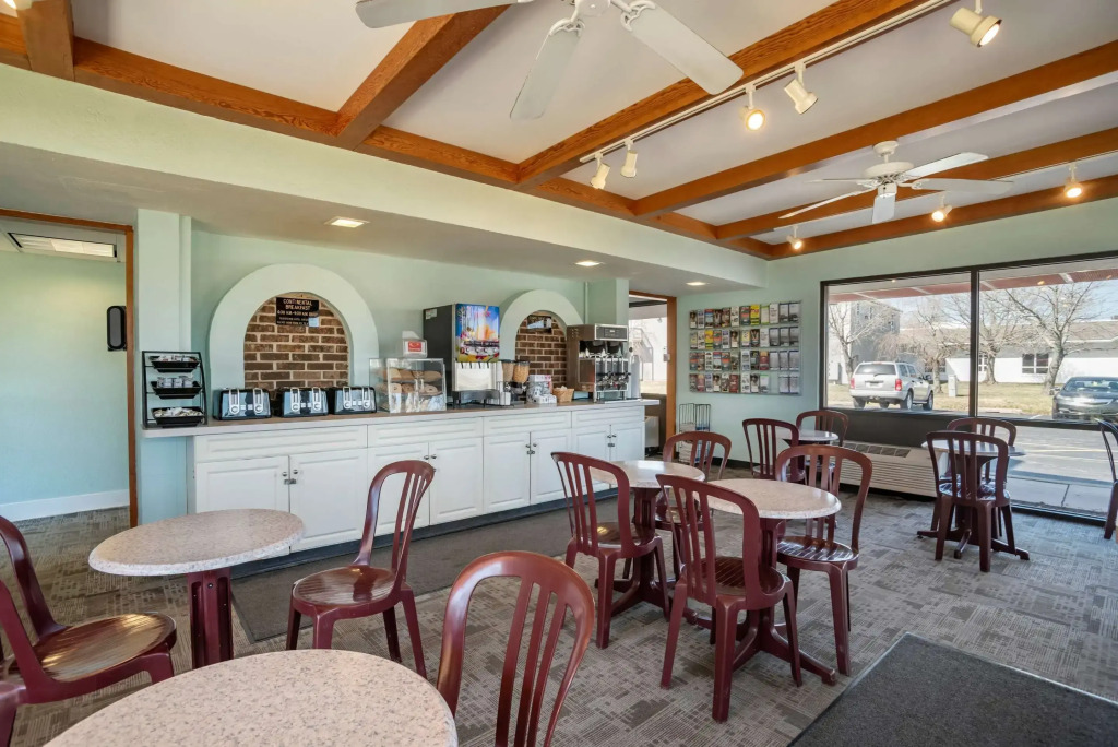 Econo Lodge Inn & Suites Rehoboth Beach