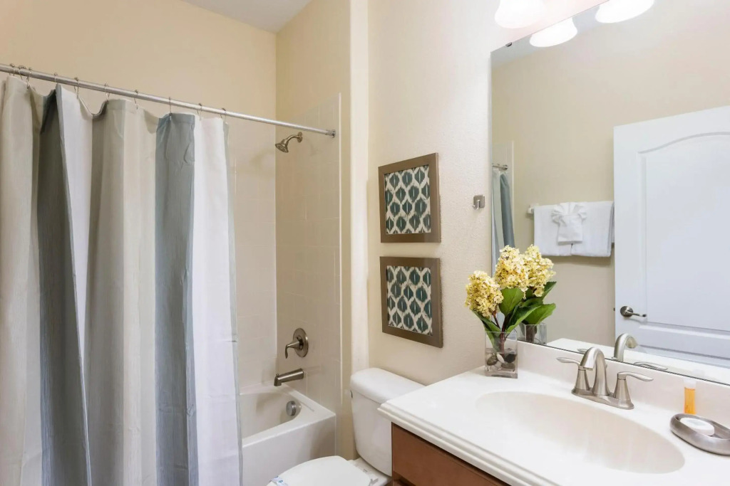 6Br 6Bath Pvt Home Pool 10min Disney 3282ft