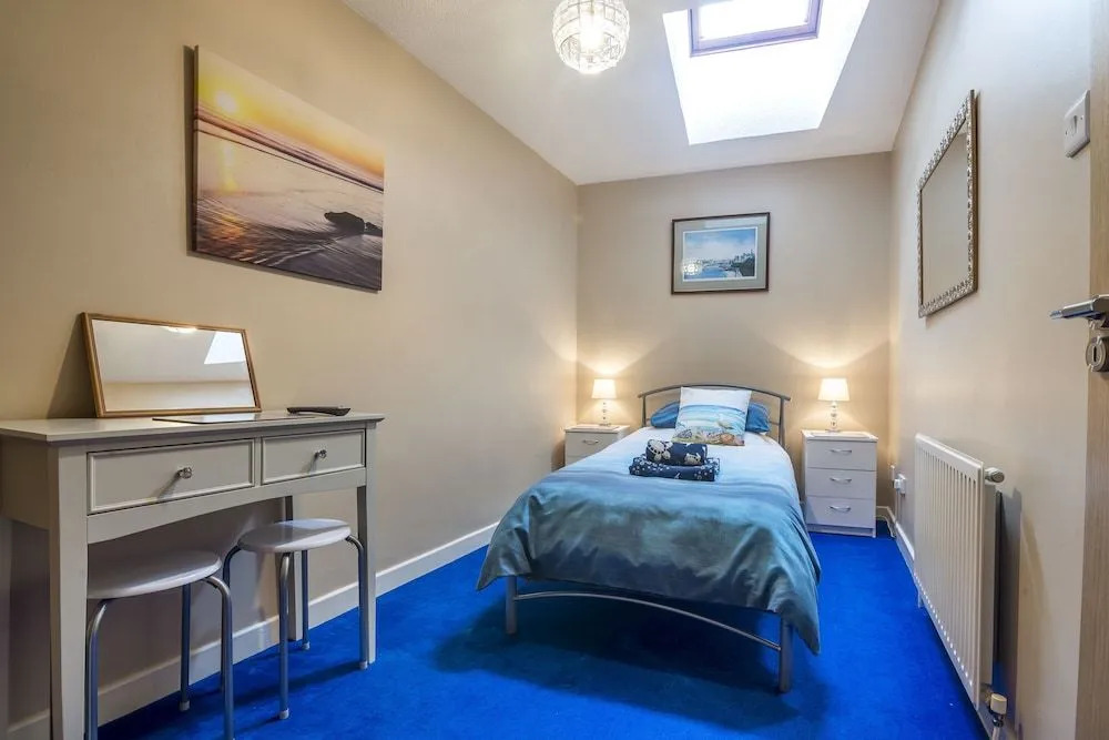 Harry's - 2 Bedroom Holiday Home - Tenby