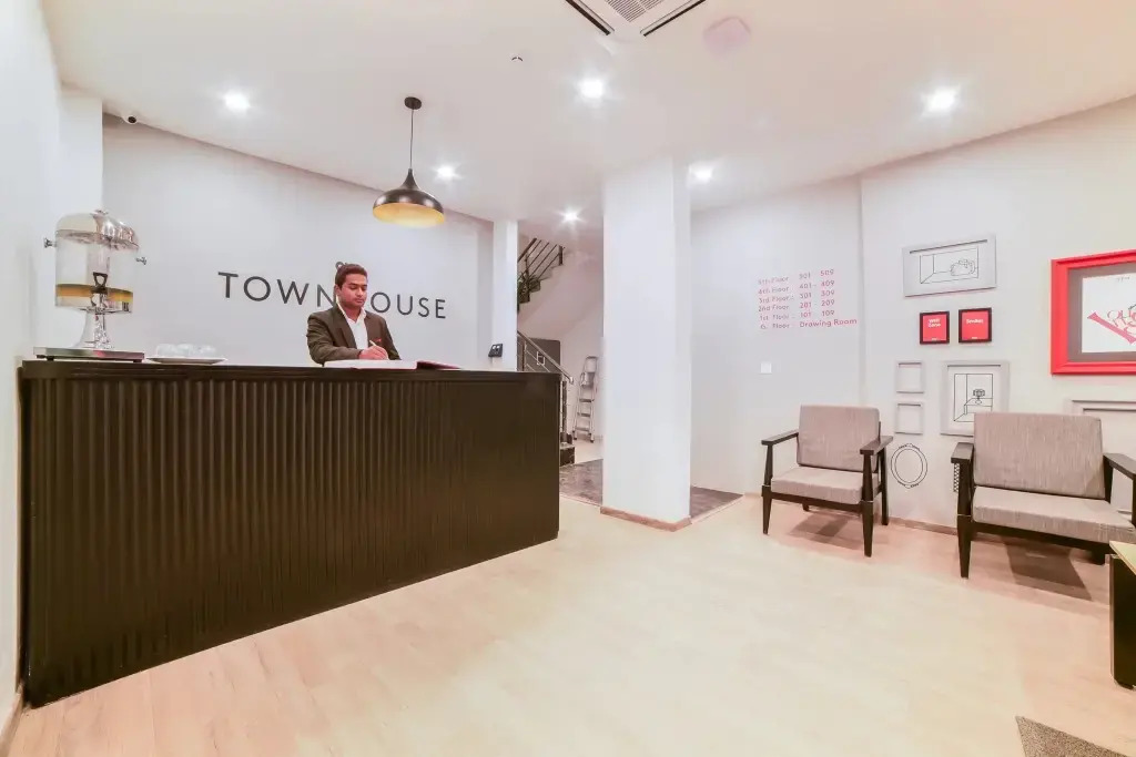 OYO Townhouse Boutique Design 363 Sarjapur Near 7D Voyage