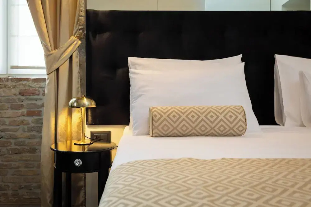 Luxury rooms Golden Palace City Centre