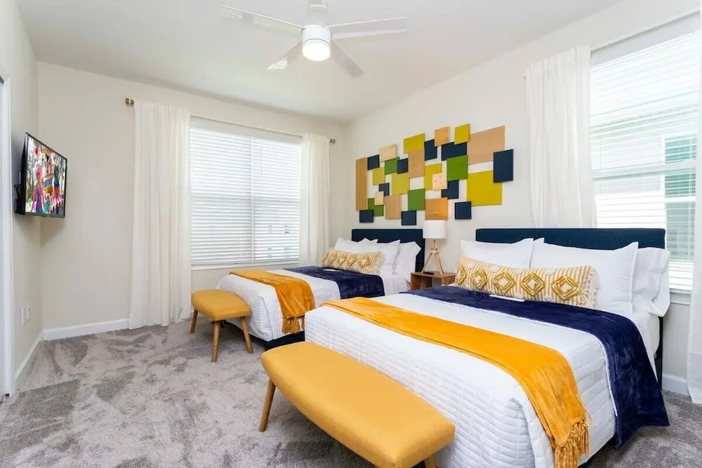 Gorgeous 5Bd Single Family w Pool Storey Lake 2767o