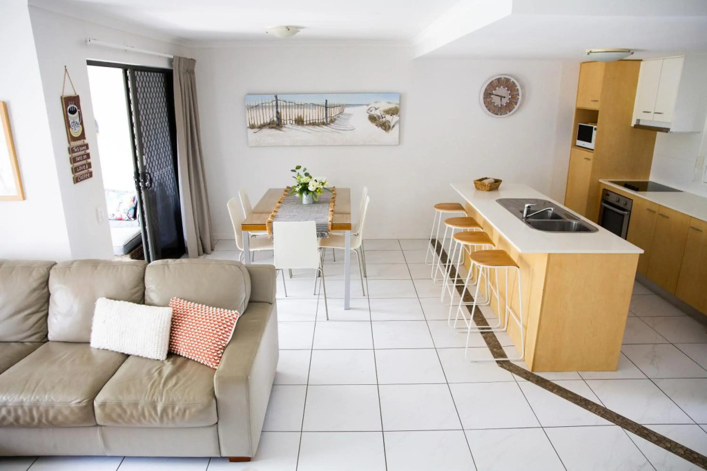 Tropical Getaway in 2 Bedroom Unit in 4 star Resort