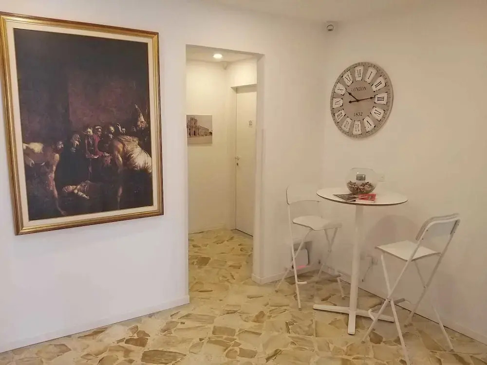 Alexander Rooms